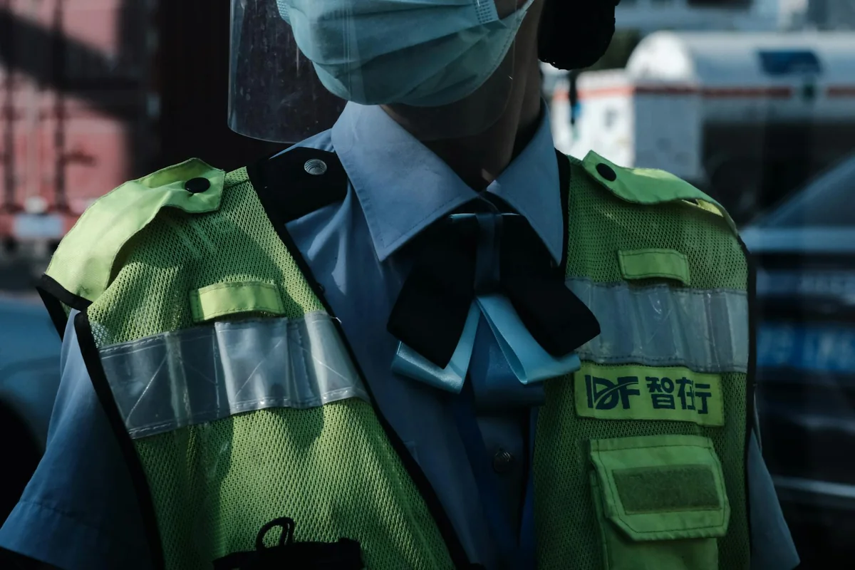 信息核查服务中比对多方来源示意